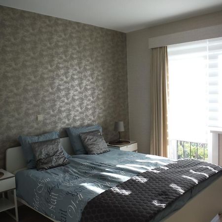 Apartments Iris Остенде Экстерьер фото