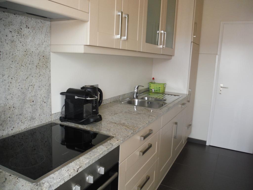 Apartments Iris Остенде Экстерьер фото