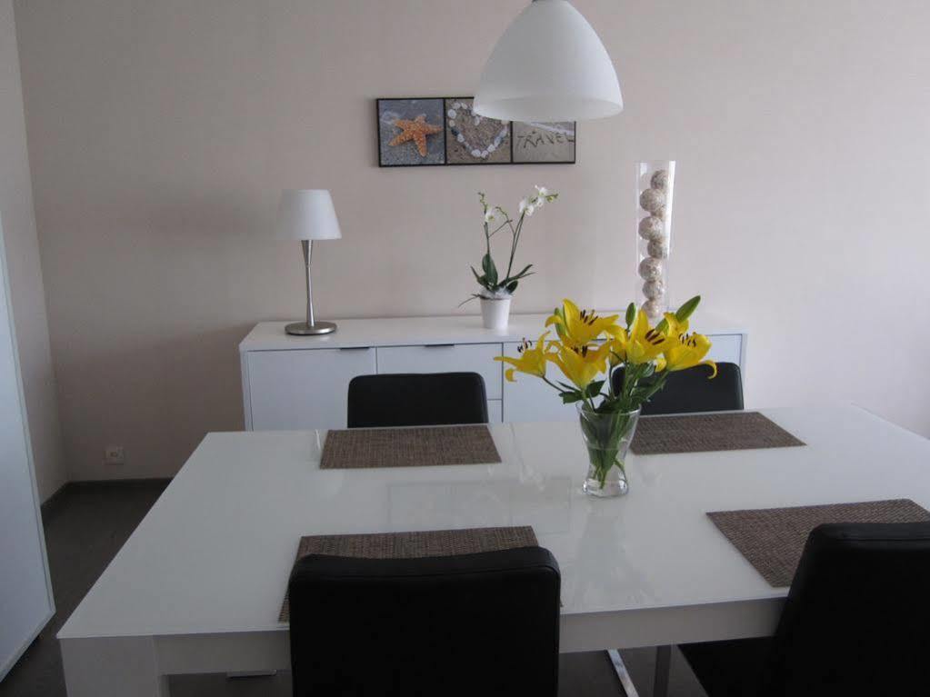 Apartments Iris Остенде Экстерьер фото