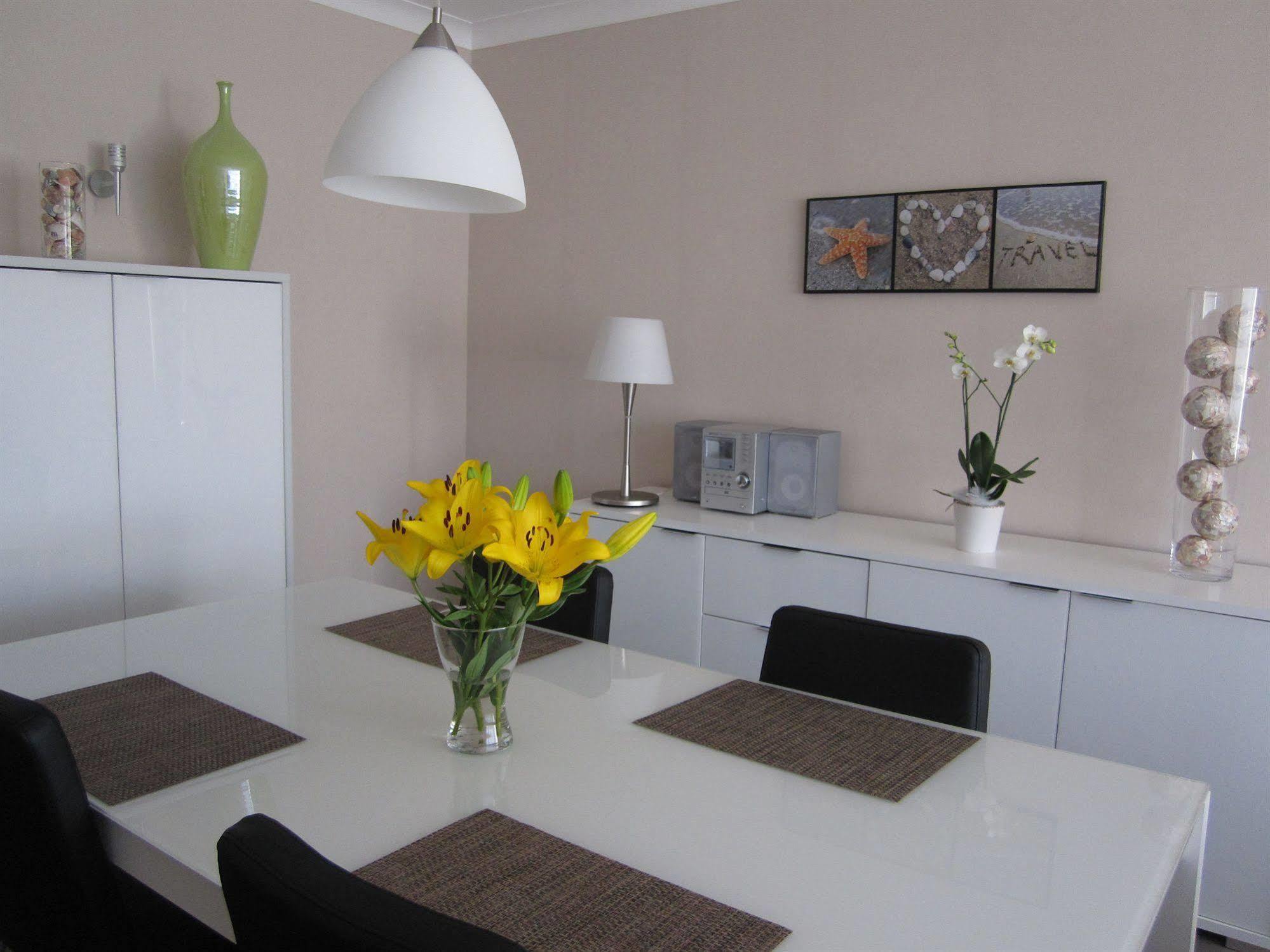 Apartments Iris Остенде Экстерьер фото